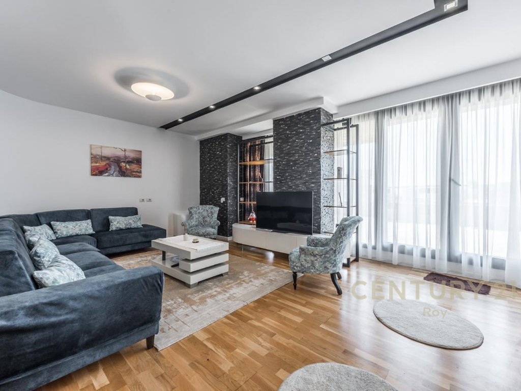 Papafingo Premium for Sale - Durres, near Kazazi (3/20)