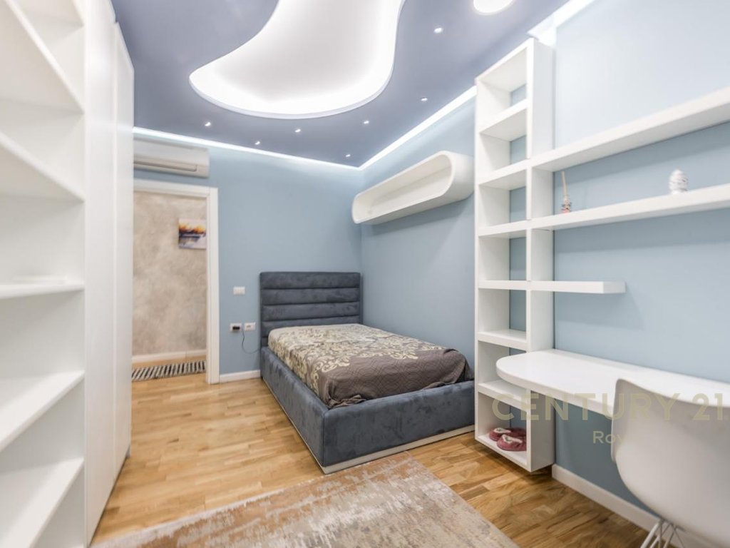 Papafingo Premium for Sale - Durres, near Kazazi (15/20)