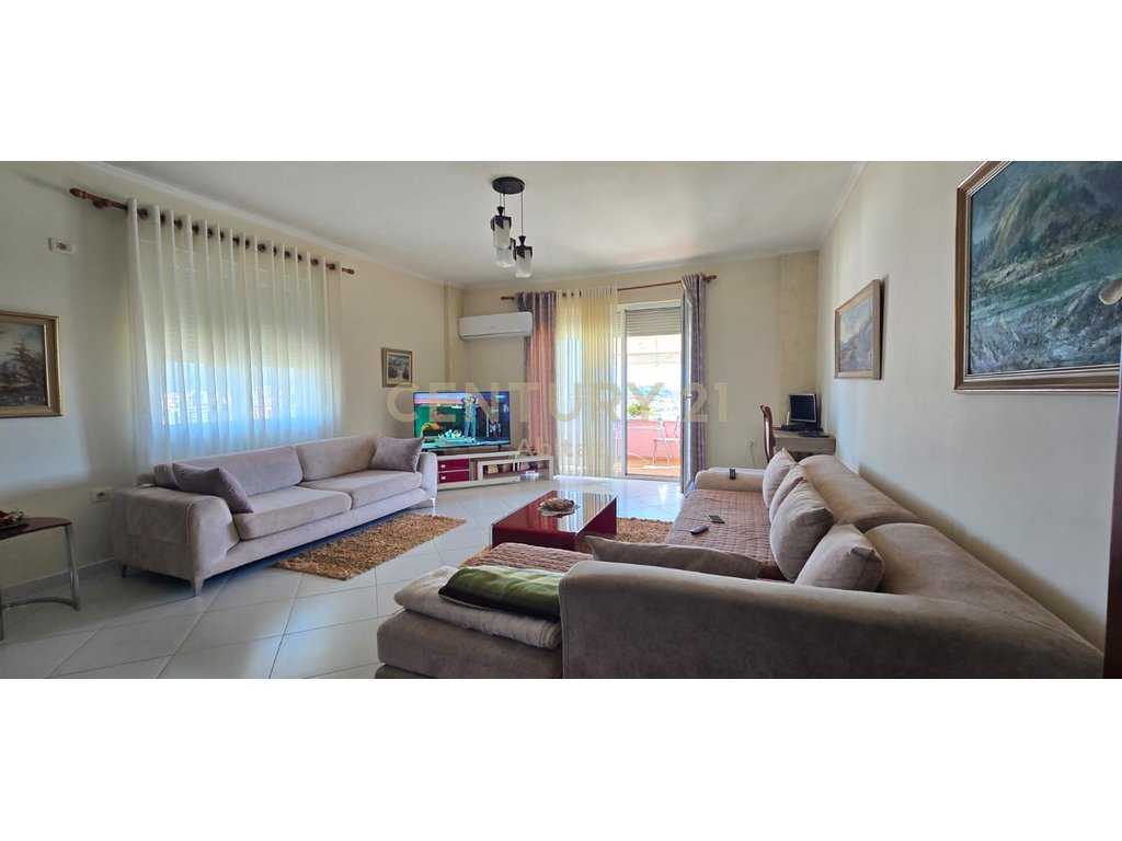 APARTMENT 2+1 FOR SALE – NEAR THE BOTANICAL GARDEN