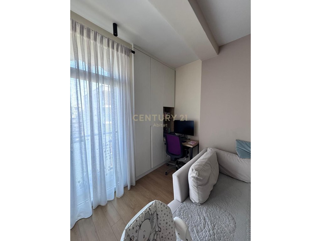 Apartment 2+1 for sale - Kika 2, Komuna e Parisit
