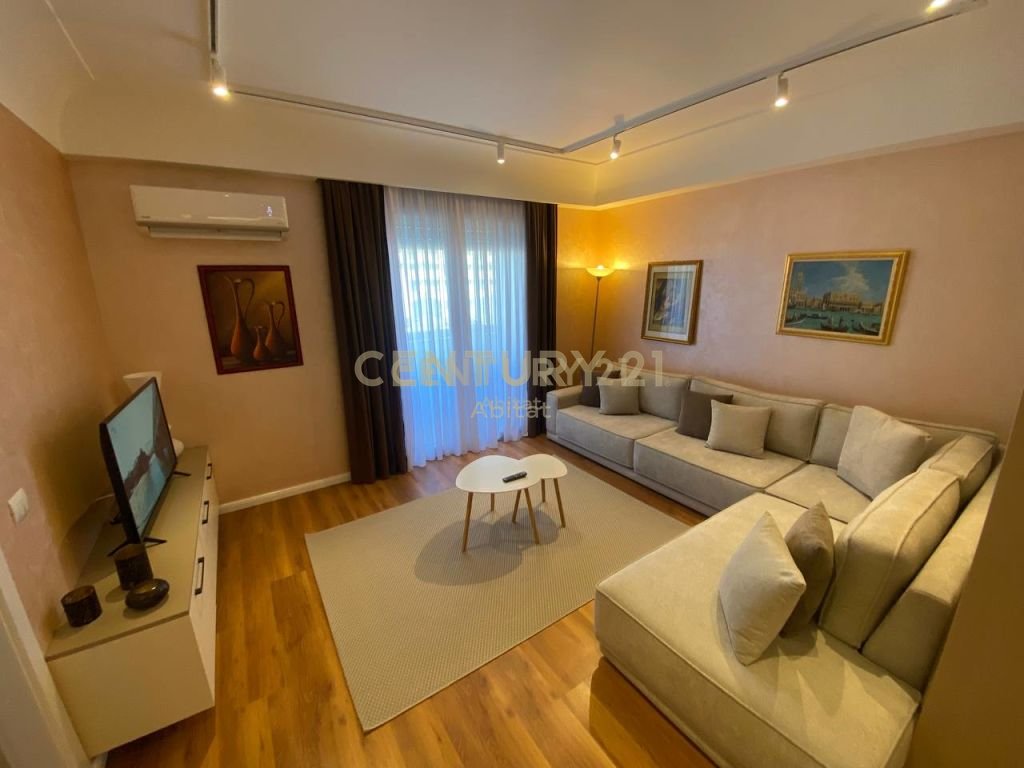 APARTMENT 1+1 FOR RENT, MAY 5