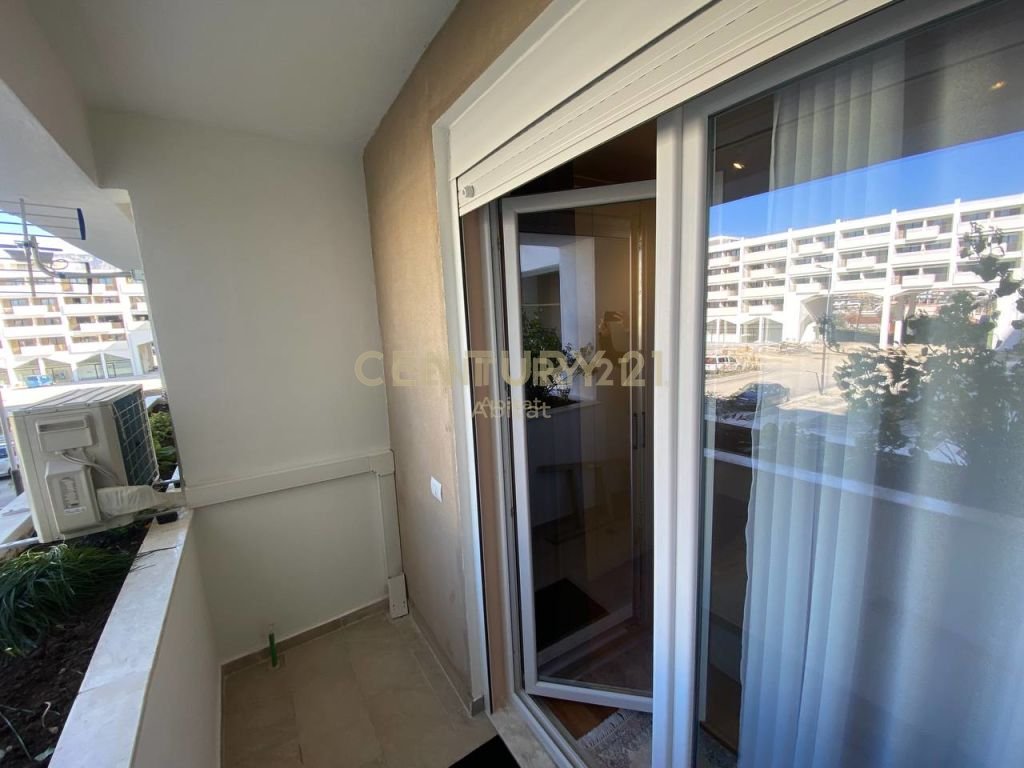 APARTMENT 1+1 FOR RENT, MAY 5