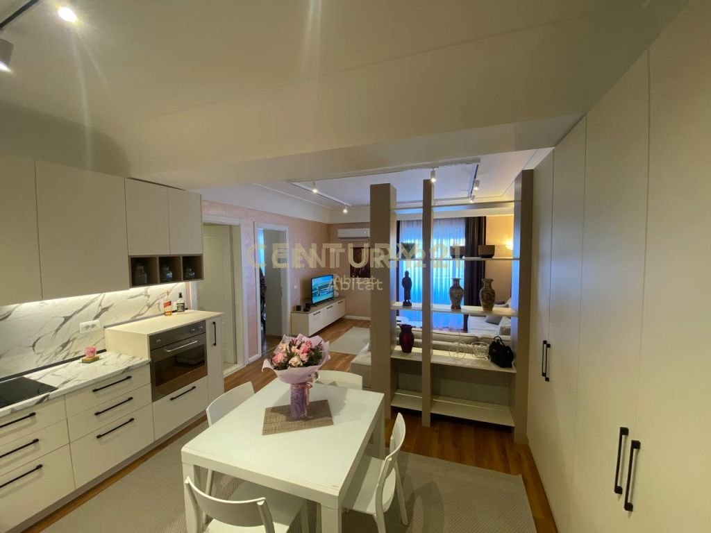 APARTMENT 1+1 FOR RENT, MAY 5