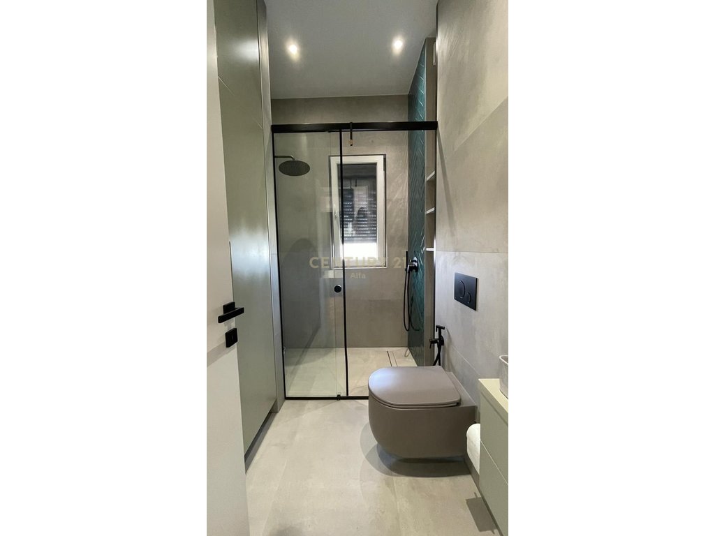 3+1 apartment for rent with veranda, parking space included – new furniture, Botanical Garden!