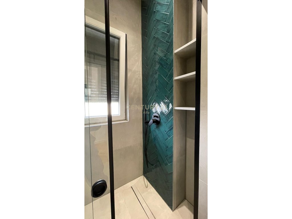 3+1 apartment for rent with veranda, parking space included – new furniture, Botanical Garden!