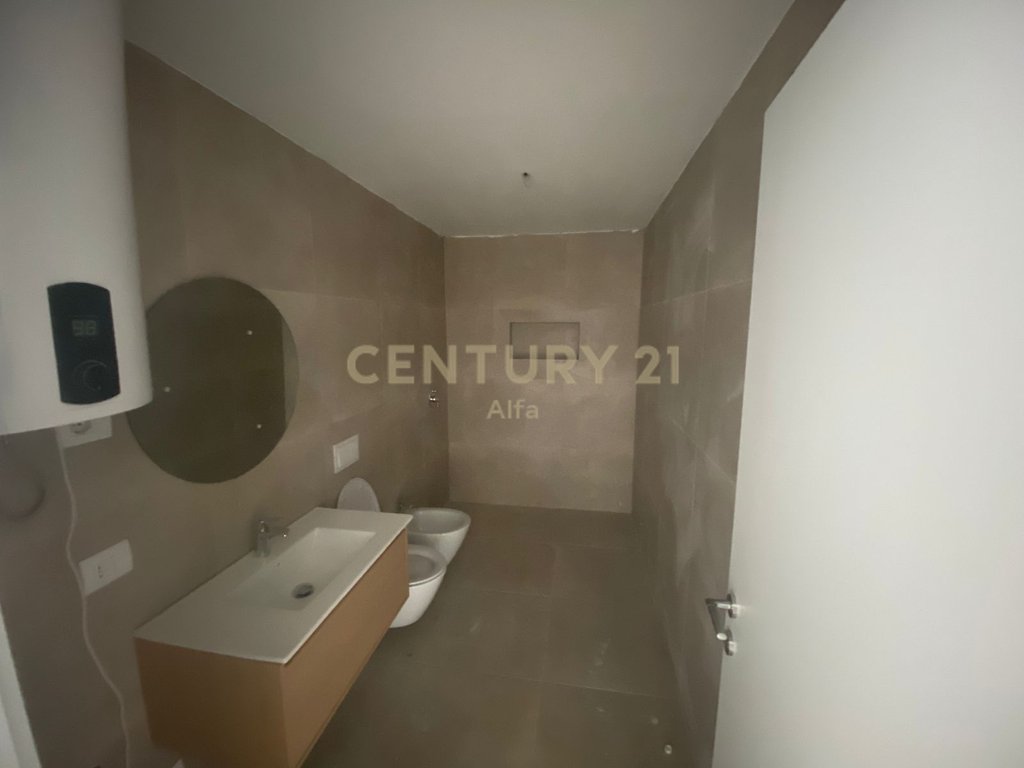 1+1 apartment for rent, Access Tirana.