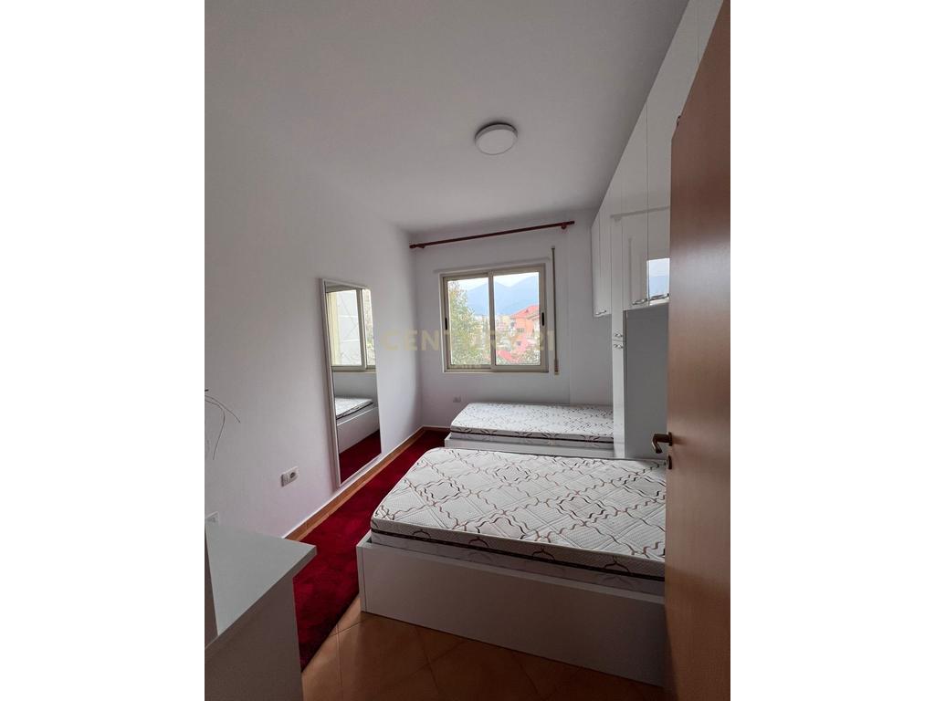 Jepet me qira apartament 2+1 në Ali Dem!