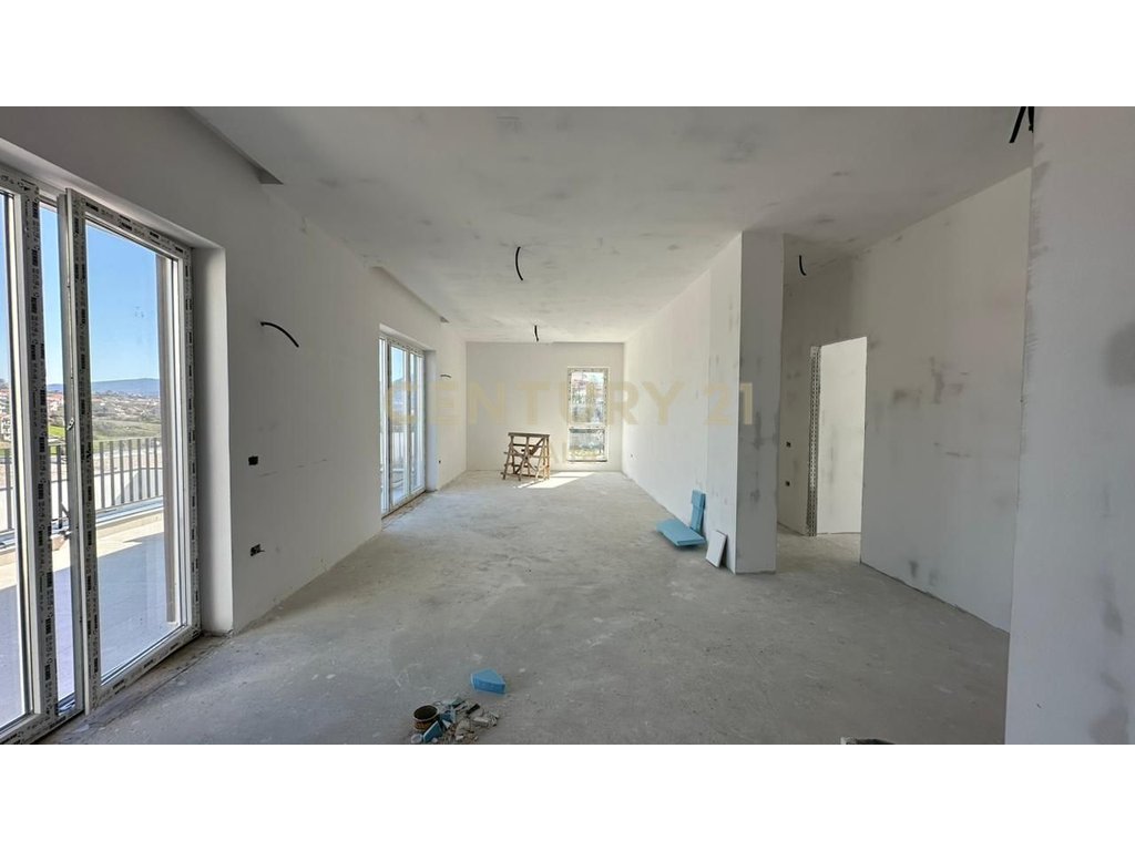 3+1+2 Apartment with Veranda for sale in Eden Residence โ Sauk, Tirana!