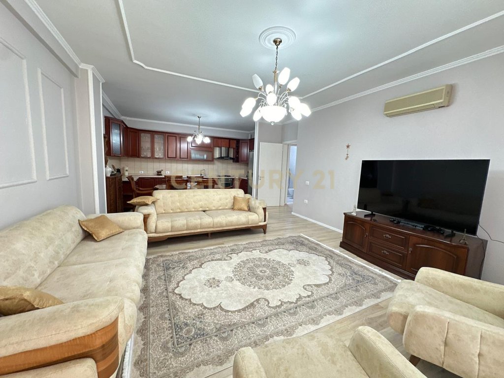 Apartment 2+1 for sale near the school "Mihal Grameno"!