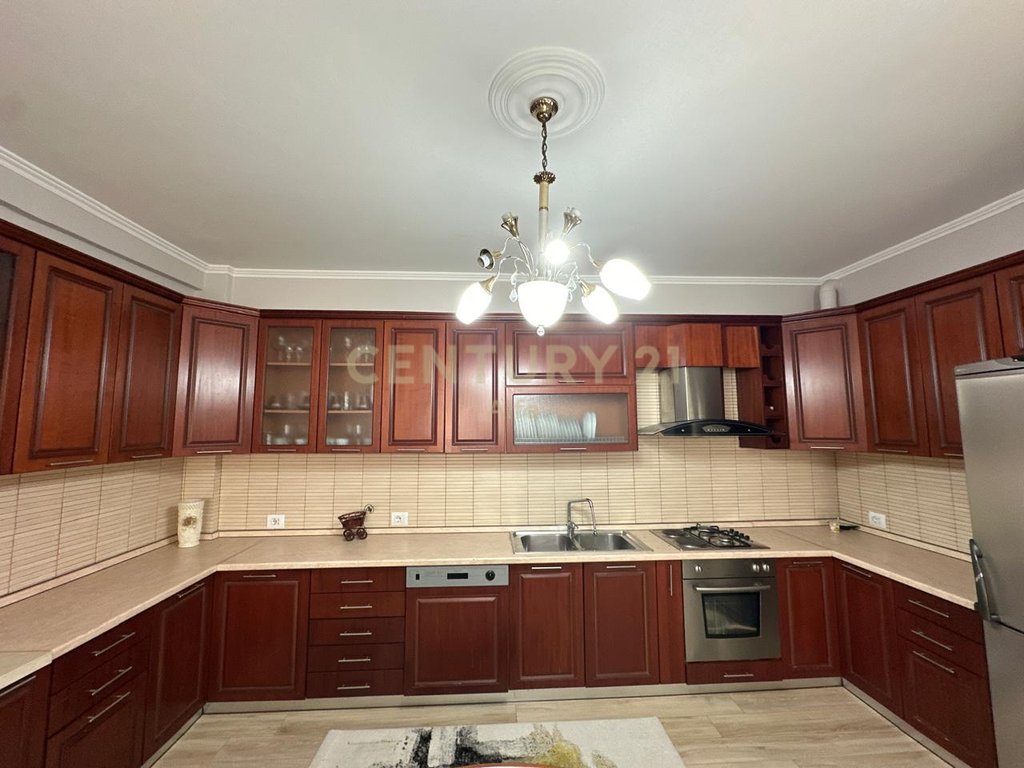 Apartment 2+1 for sale near the school "Mihal Grameno"!