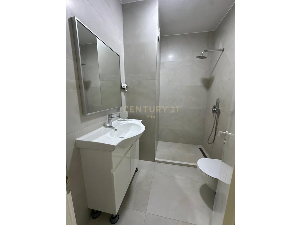 Apartment 2+1 for sale near the school "Mihal Grameno"!