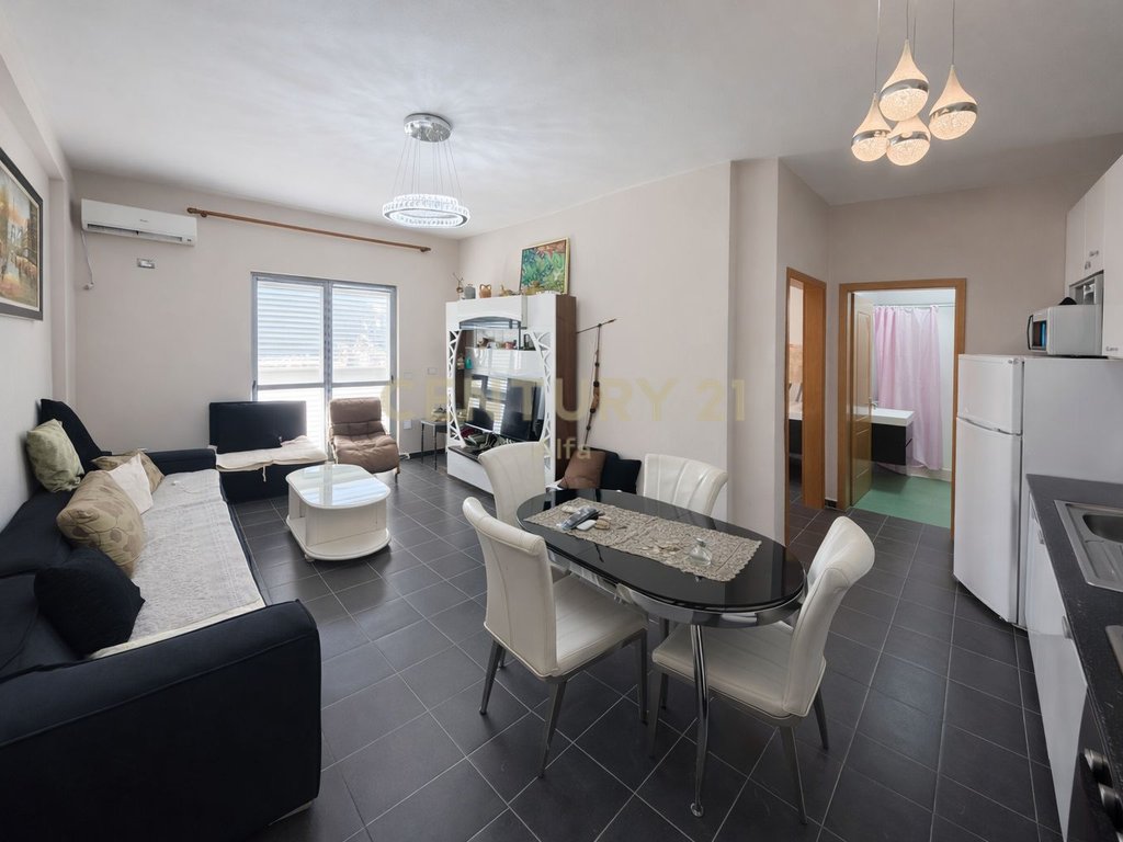 Apartment 1+1 for sale at Shkembi i Kavajes with sea view!