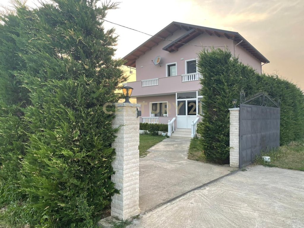 2-story villa with yard for sale in Zejmen, Lezhë