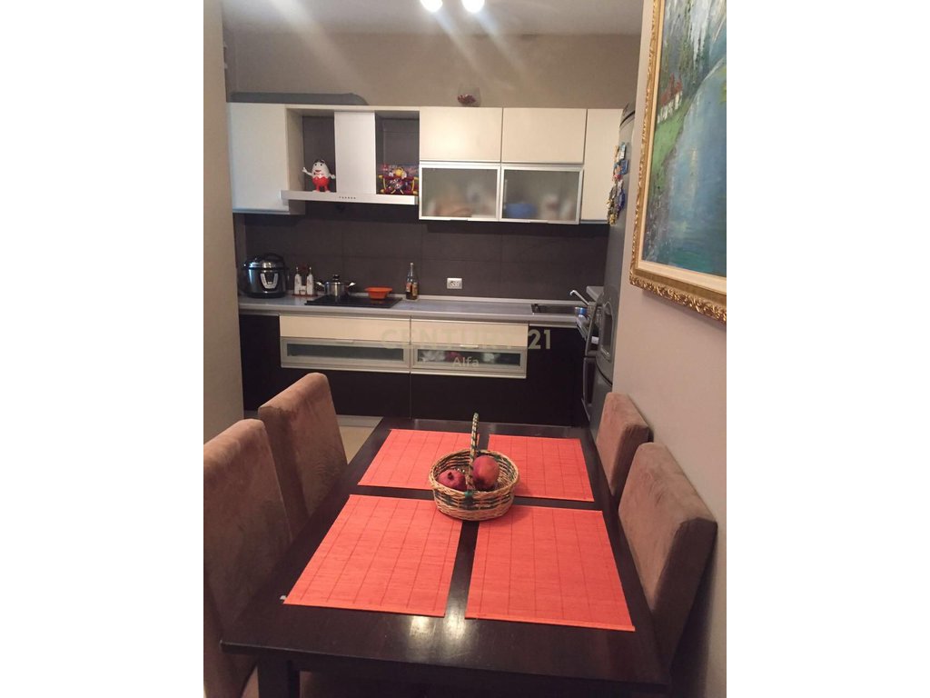 1+1 apartment for rent in Shallvaret!