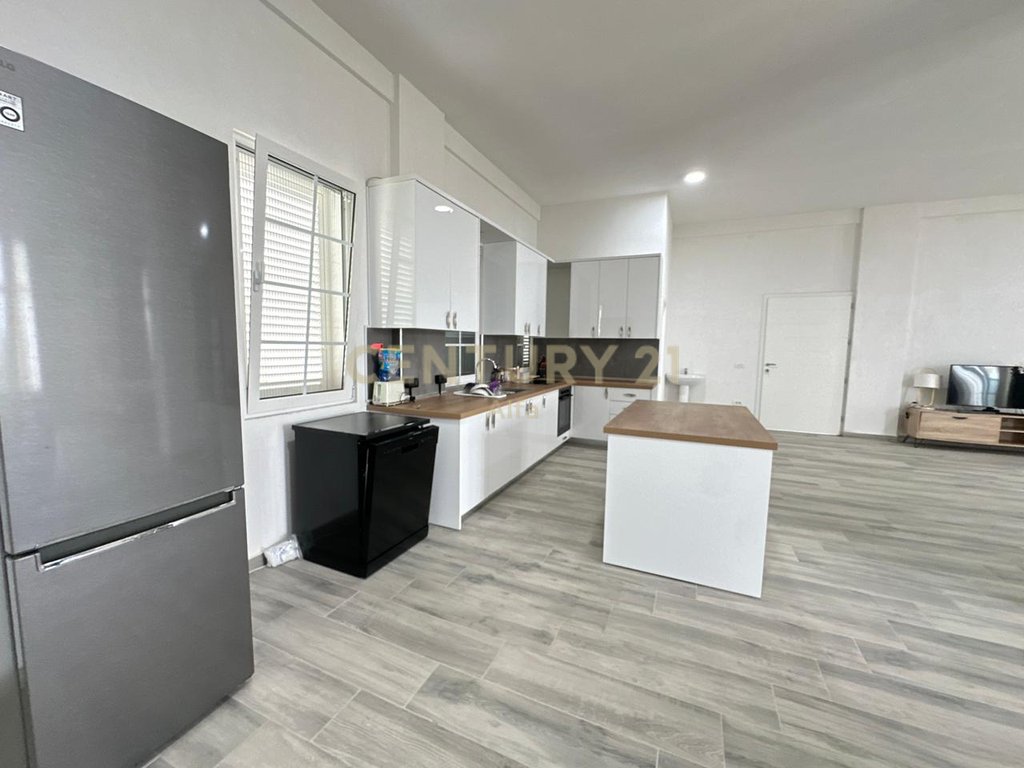 Penthouse for Rent in Paskuqan!