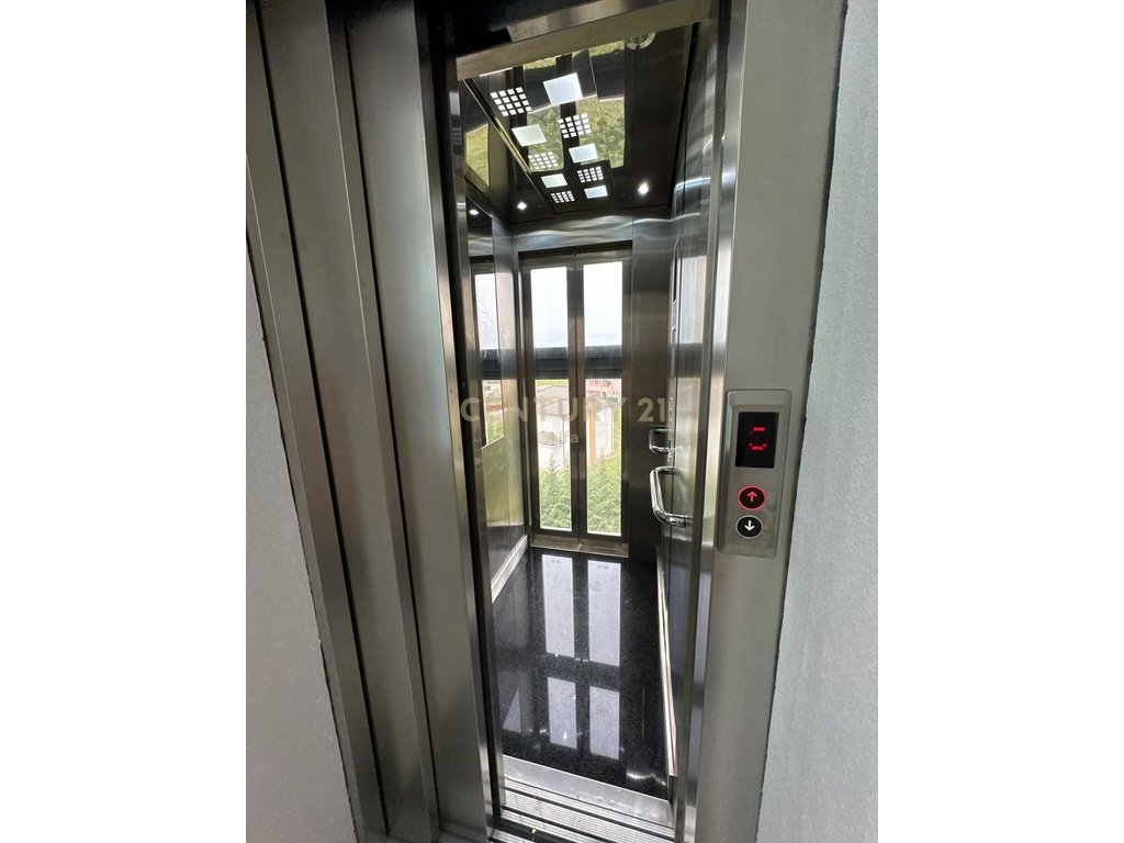 Penthouse for Rent in Paskuqan!