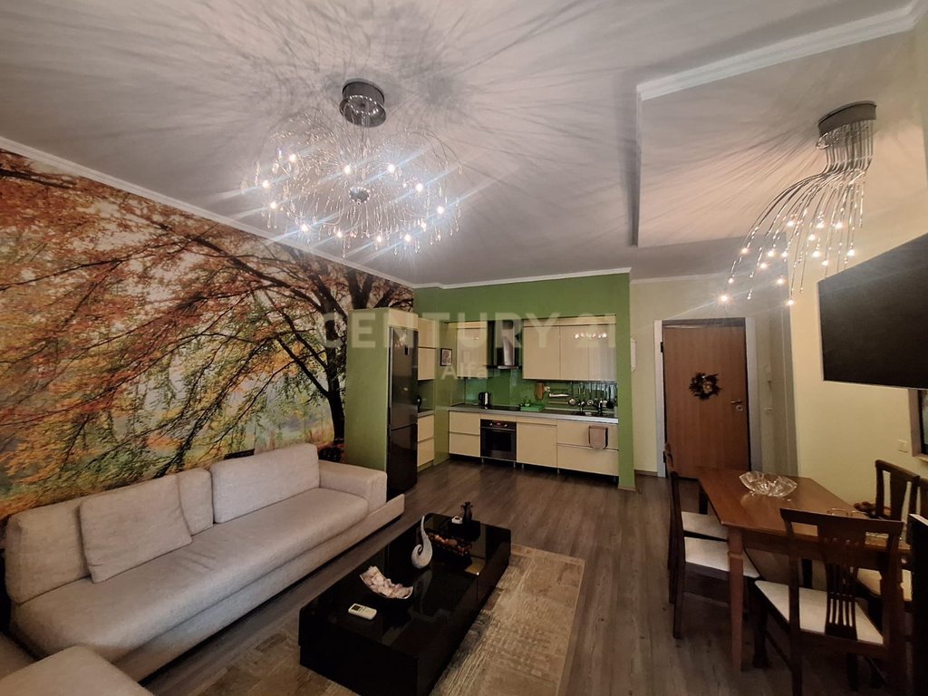 Apartment 2+1 for rent on Barrikadave Street (opposite the “Sami Frashëri” school)