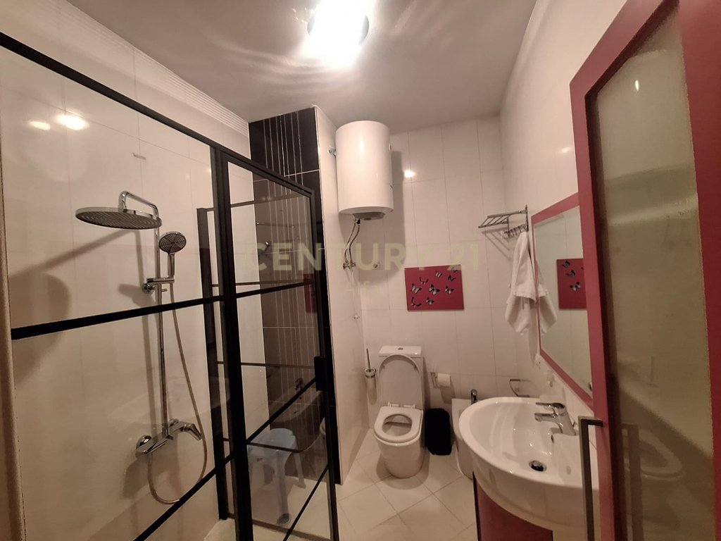 Apartment 2+1 for rent on Barrikadave Street (opposite the “Sami Frashëri” school)