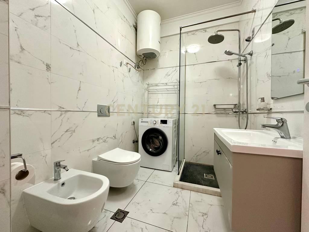 QIRA, APARTMENT 3+1+2 with PARKING SPACE, BOTANICAL GARDEN‼️