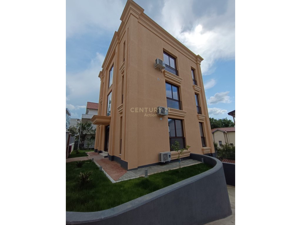 For Rent 3-storey villa near Elbasani Street!