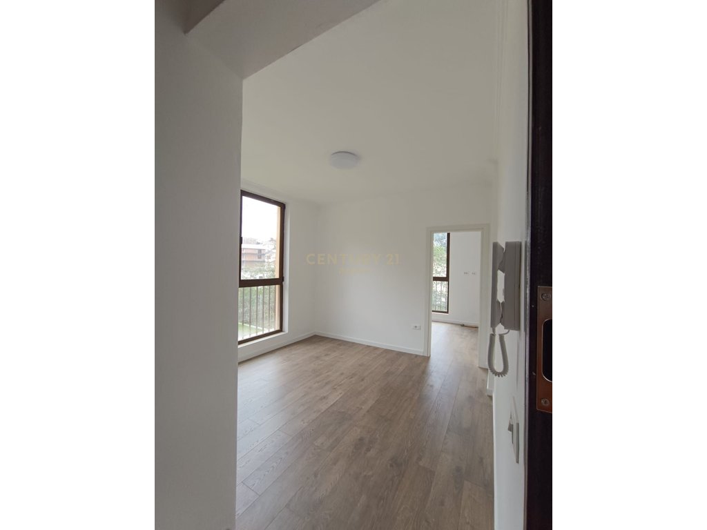 For Rent 3-storey villa near Elbasani Street!