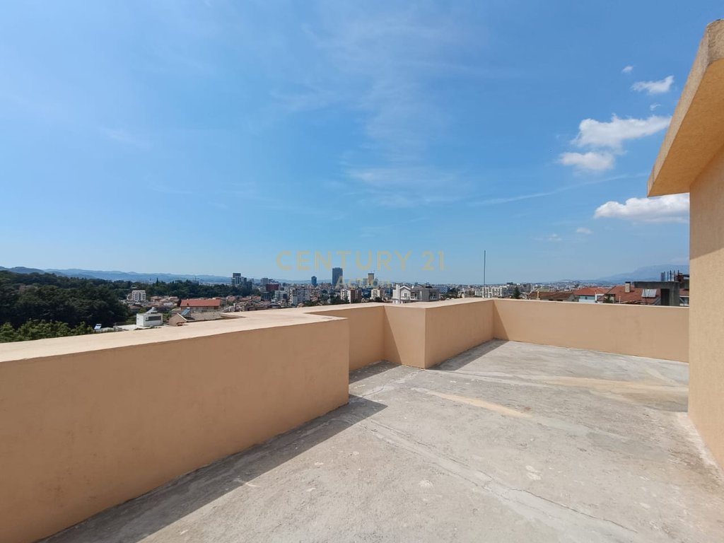 For Rent 3-storey villa near Elbasani Street!