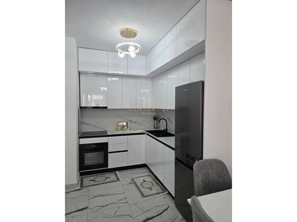 Apartment 2+1+2 For Rent in QTU Shopping Center, Tirana - 500€ | 91 m²!