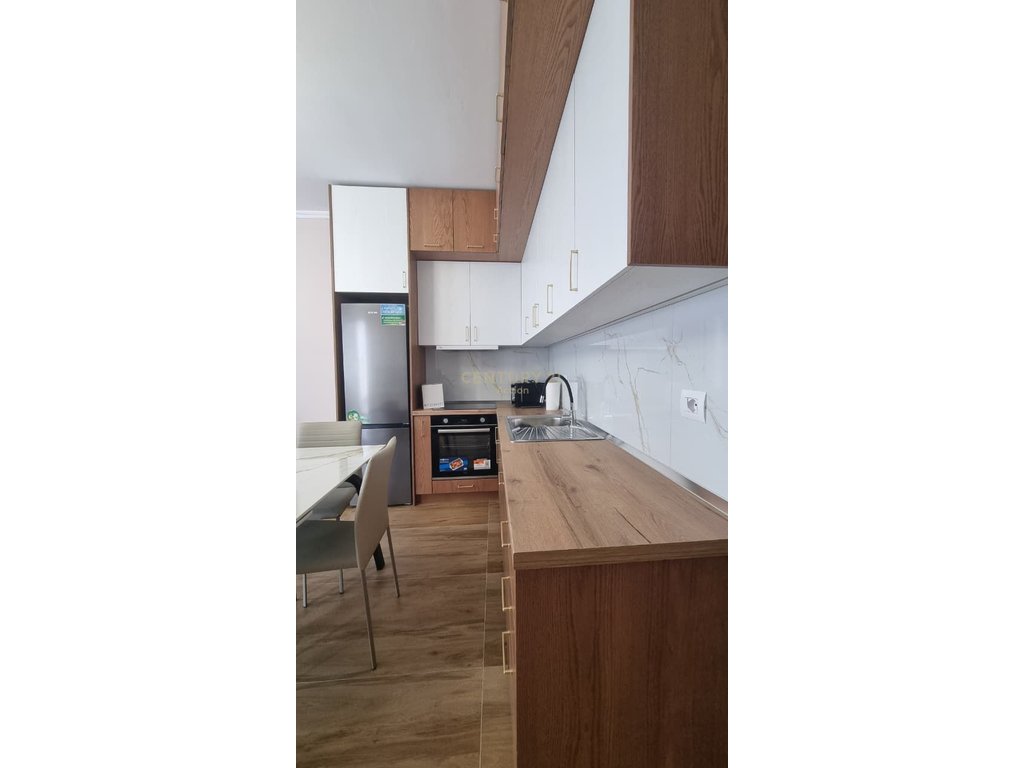 1+1+Parking space for rent at Zogu i Zi
