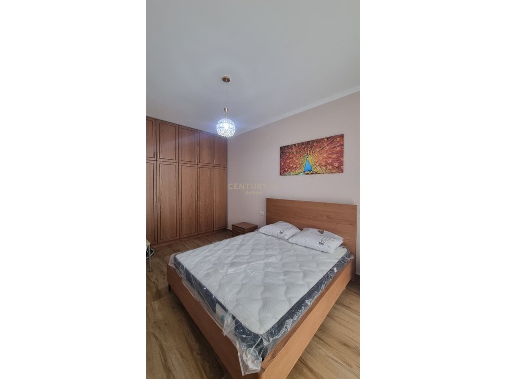 1+1+Parking space for rent at Zogu i Zi
