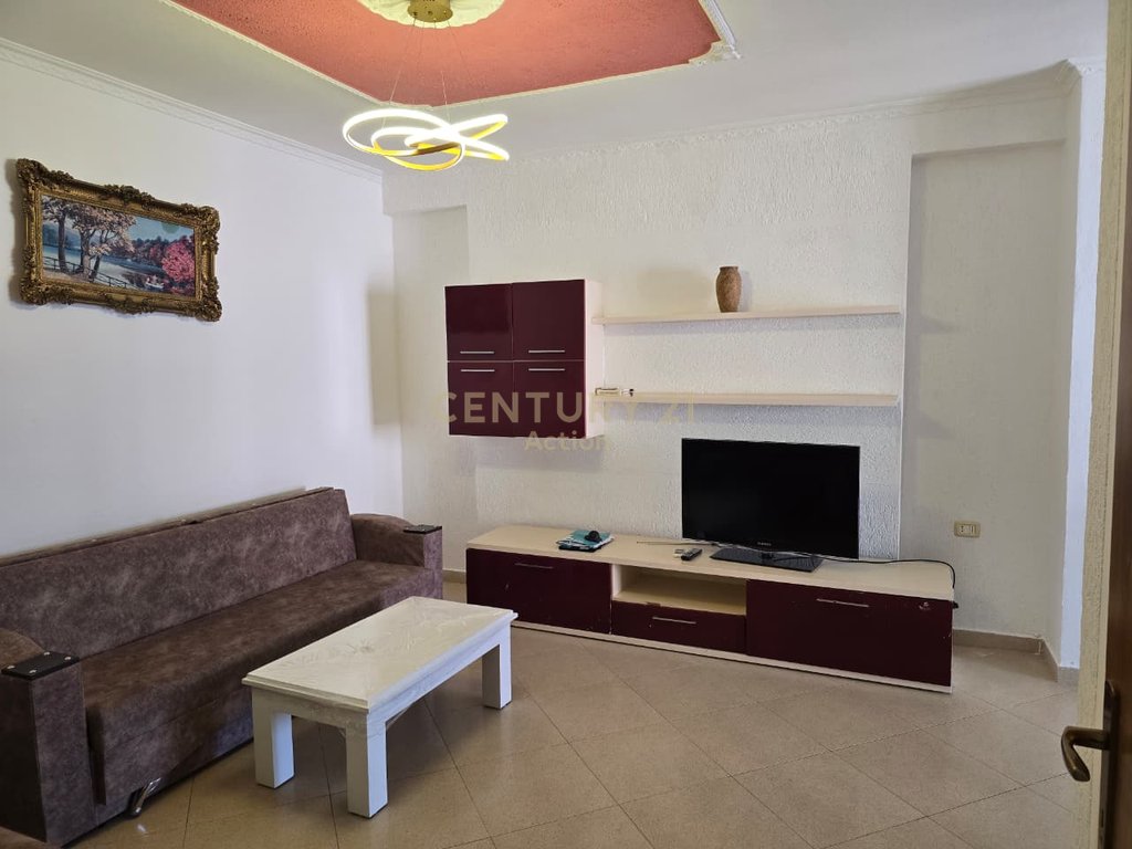 Apartment 2+1 for rent in Kombinat!