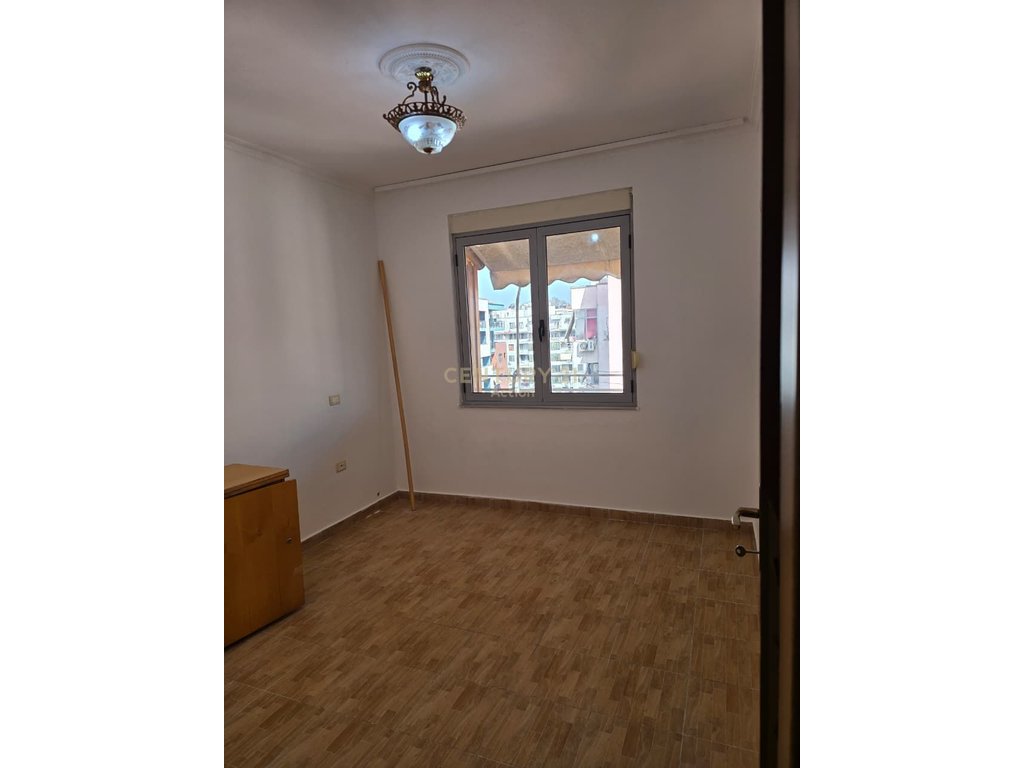 Apartment 2+1 for rent in Kombinat!
