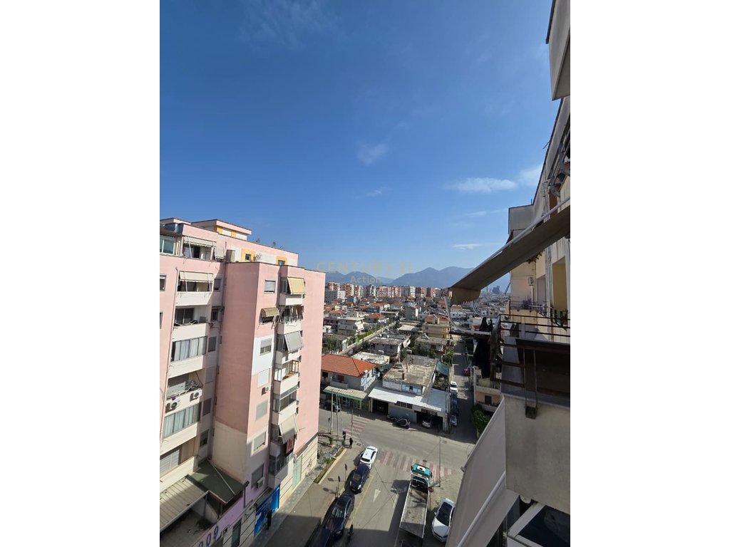Apartment 2+1 for rent in Kombinat!