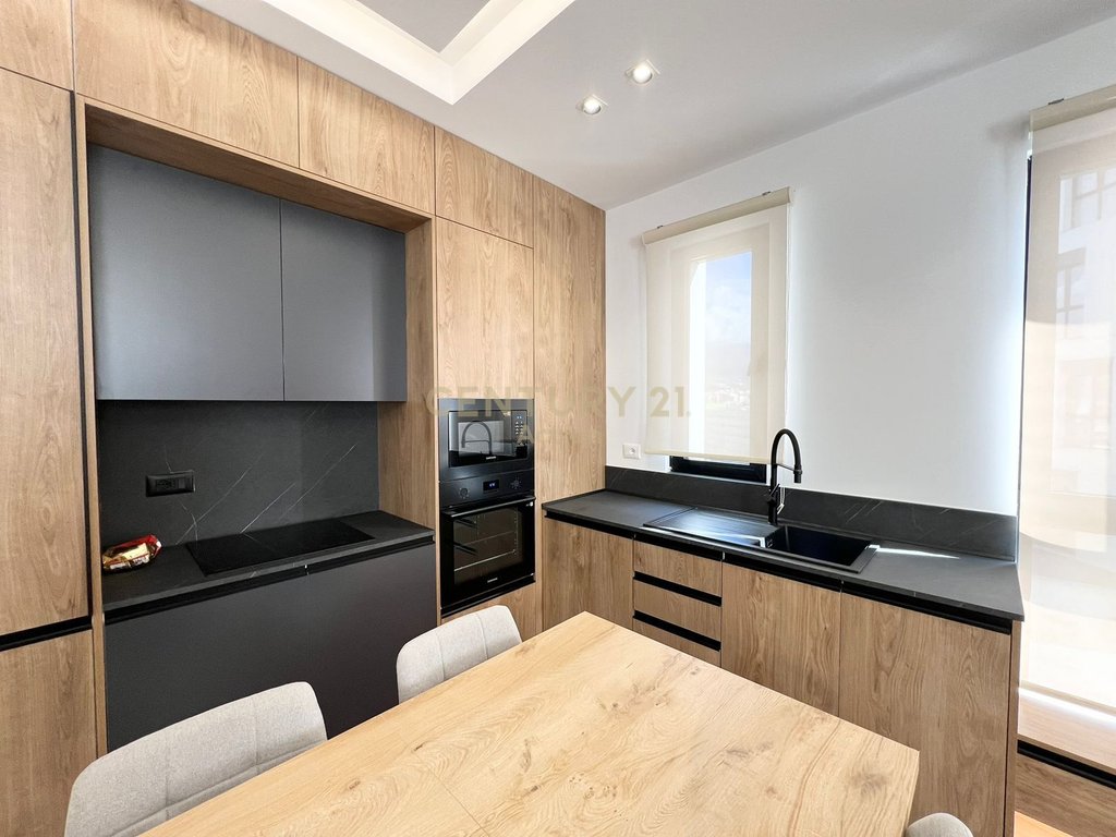 FOR RENT SUPER APARTMENT 1+1+PARKING PLACE, DIBRES STREET!