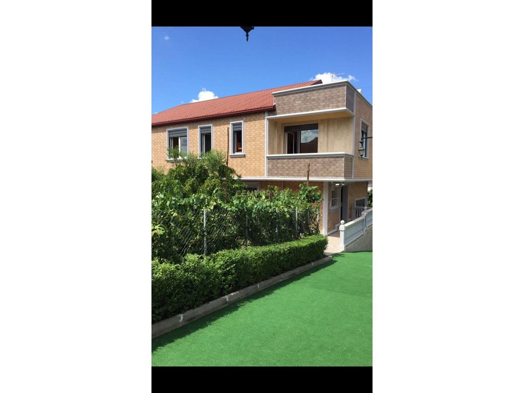 3-STOREY VILLA FOR SALE AT THE AGRICULTURAL INSTITUTE, KAMEZ!