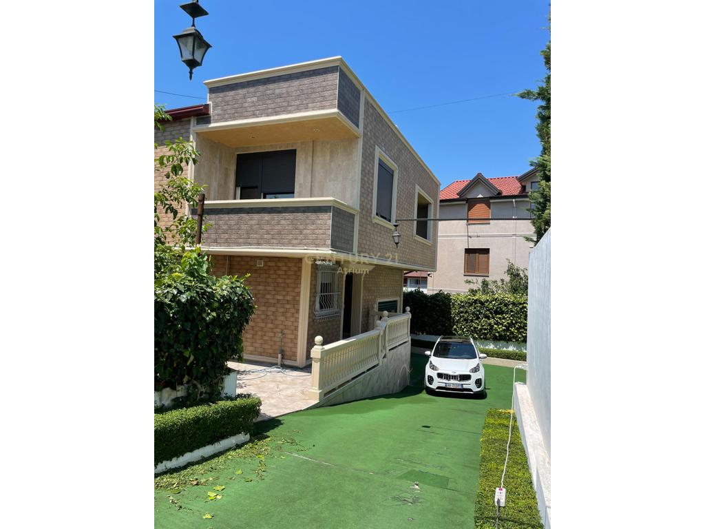 3-STOREY VILLA FOR SALE AT THE AGRICULTURAL INSTITUTE, KAMEZ!