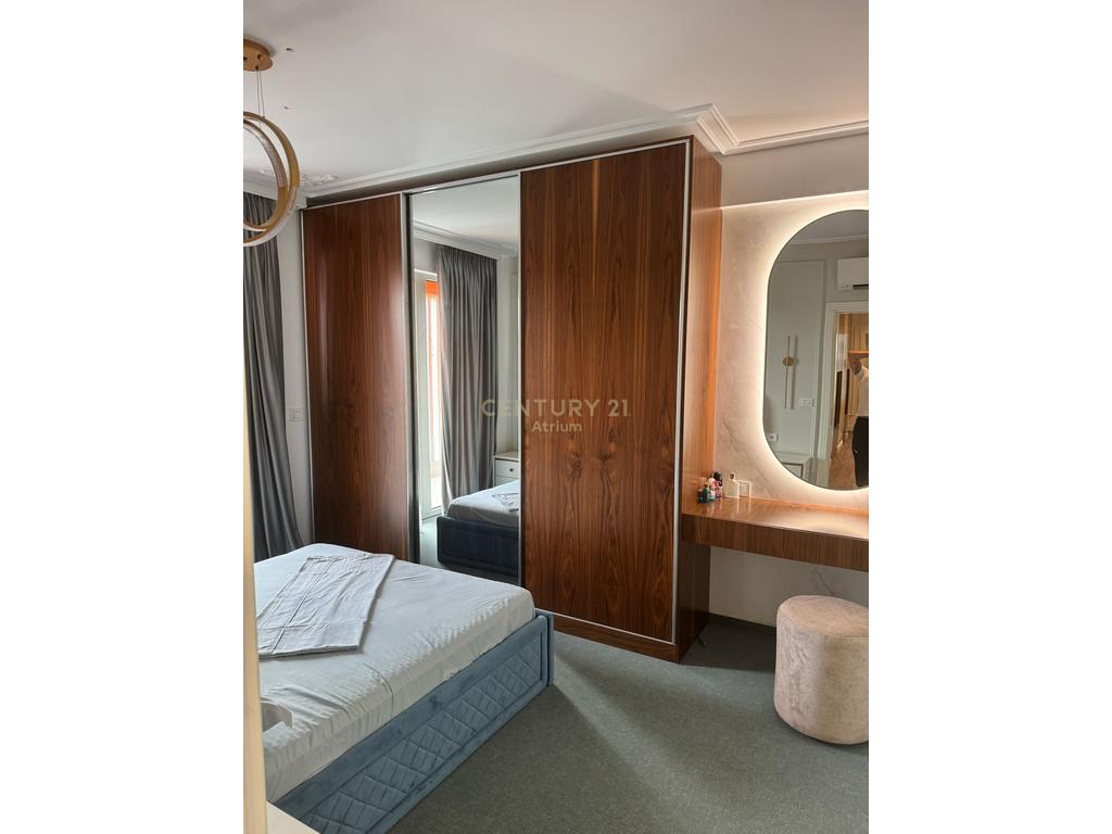 Apartament 3+2 Me Qira në Laprakë, Tiranë - 1500€ | 127 m²!