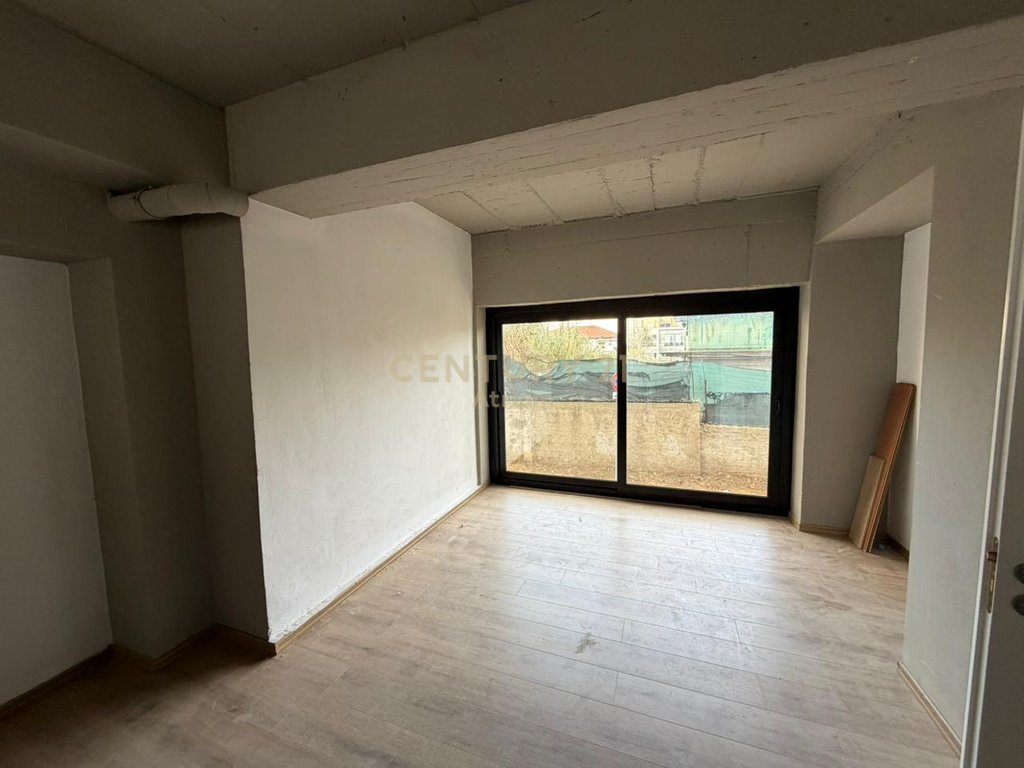 COMMERCIAL SPACE FOR RENT 418 M2 NEAR NIKET DARDANI SCHOOL!