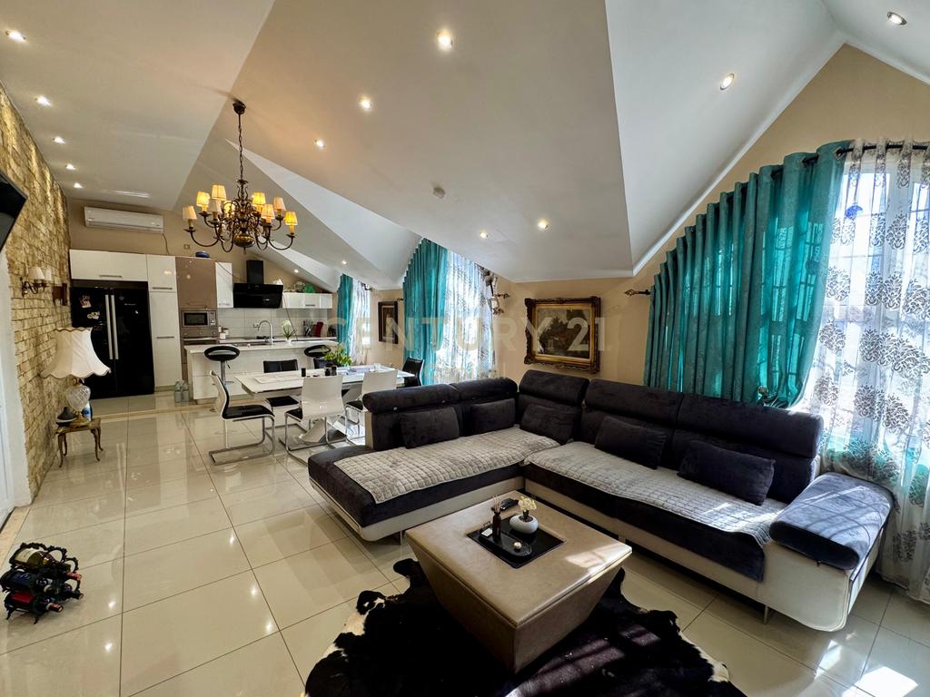 3-Story Villa for Sale in Babrru