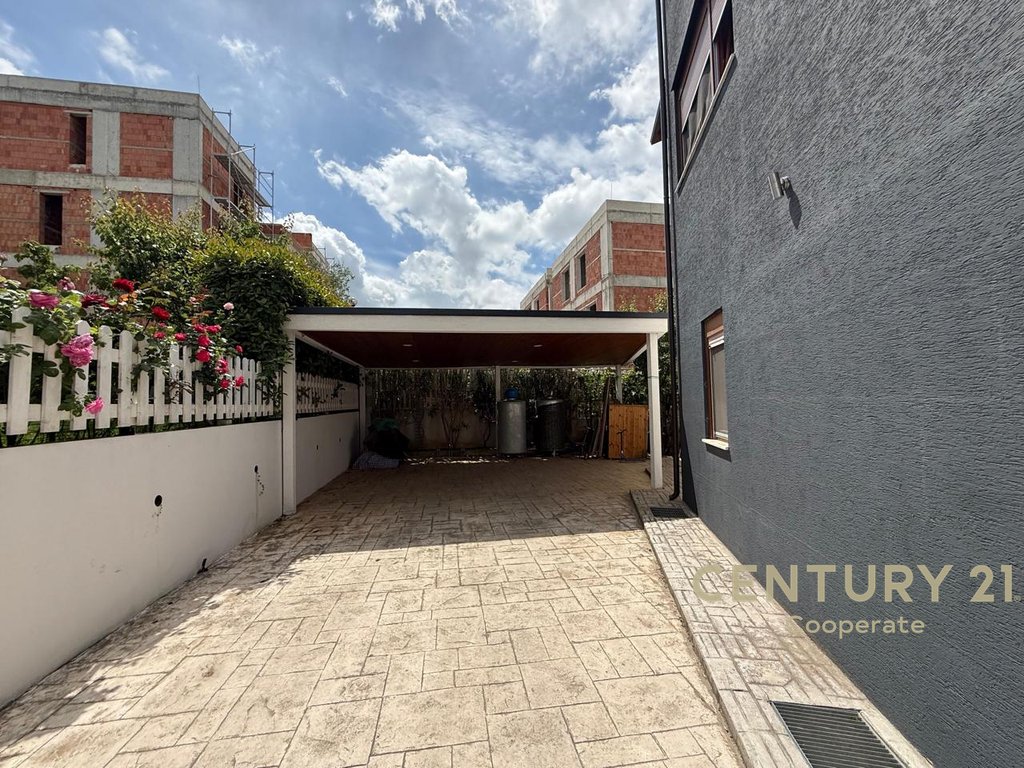Villa for sale in one of the most sought-after and quiet residential areas.