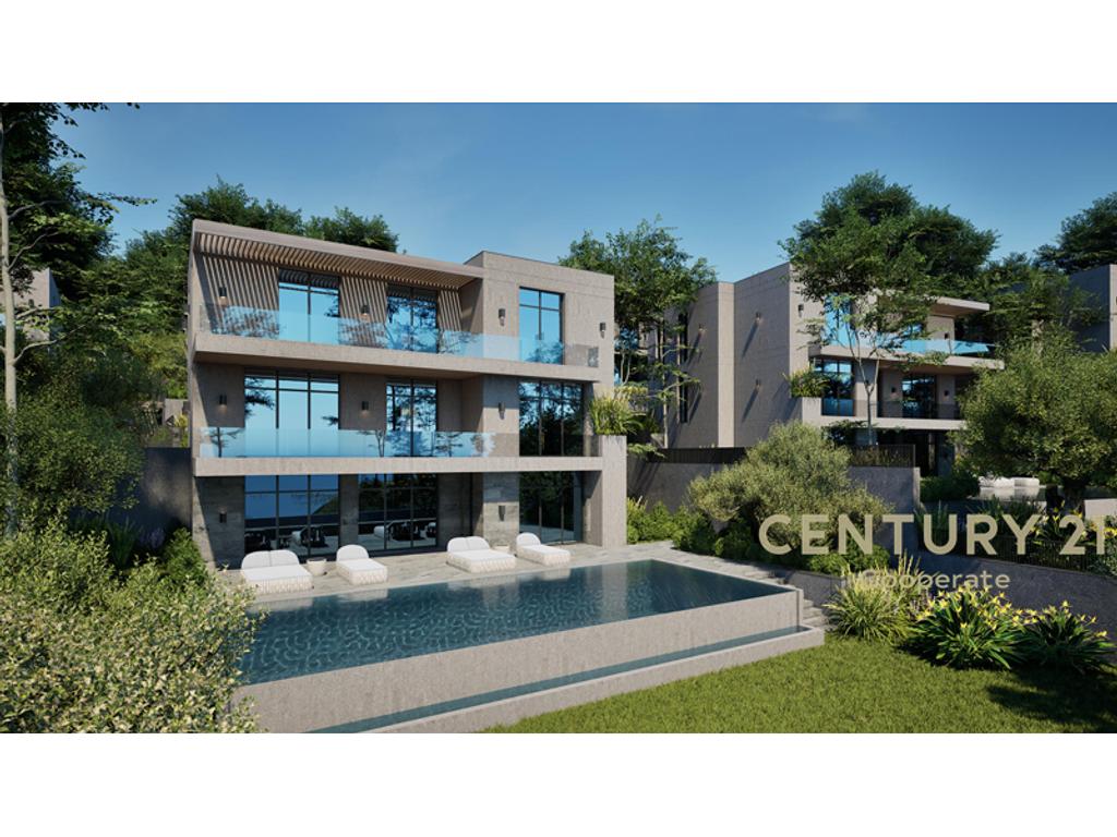 Luxury Three-Bedroom Villa at Lake Shore Residence, Farka Lake