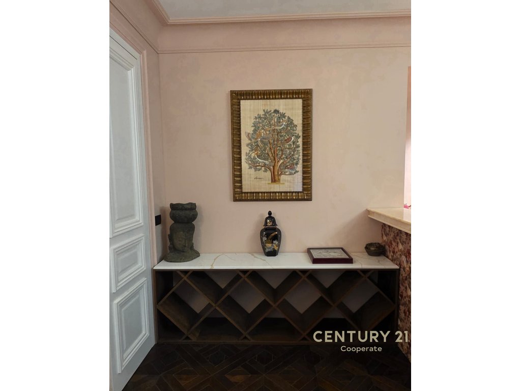 APARTMENT FOR RENT Bardhok BIBA Street - Skenderbej Square