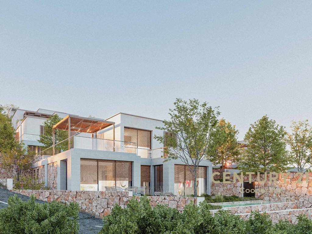 VILLA WITH POOL IN THE RESIDENTIAL COMPLEX IN DHËRMI