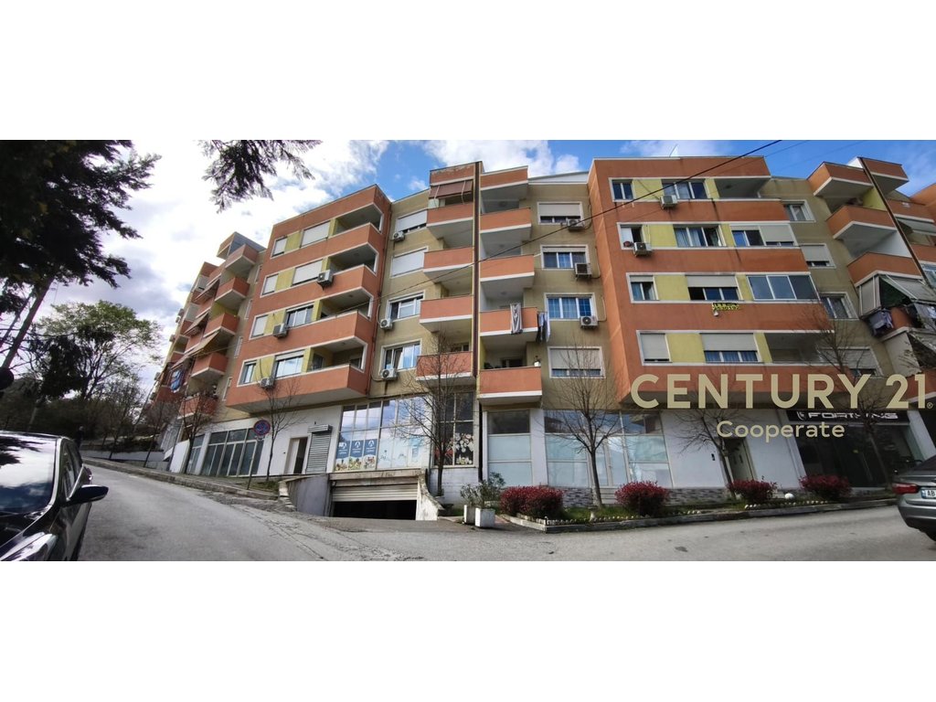 FOR RENT APARTMENT AT DRY LAKE 2