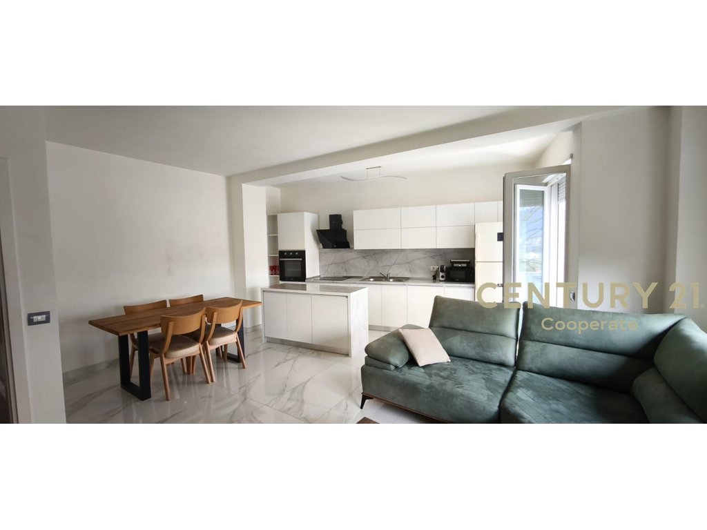 FOR RENT APARTMENT AT DRY LAKE 2
