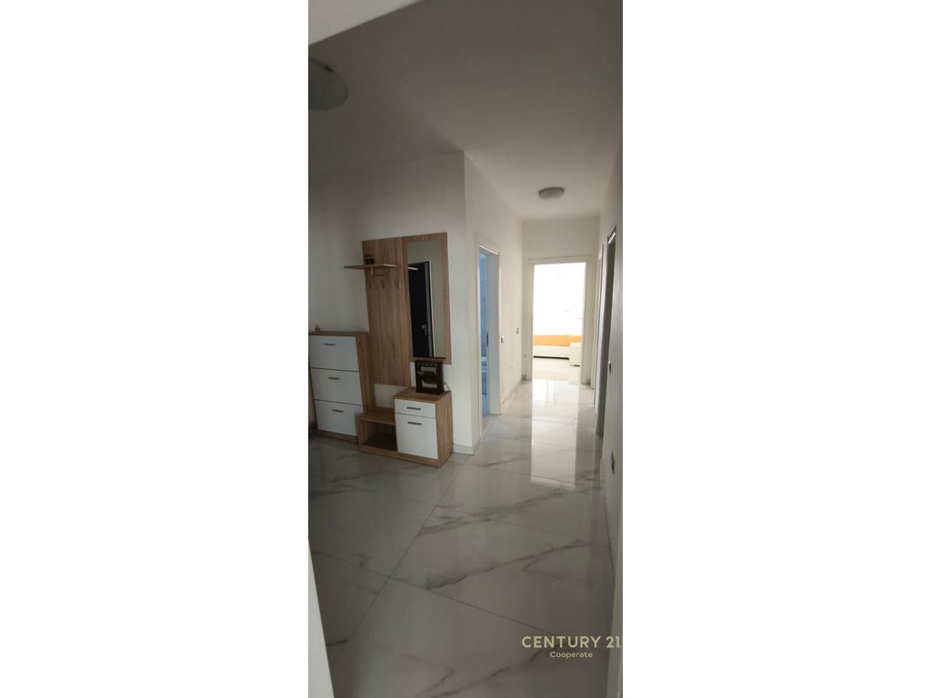 FOR RENT APARTMENT AT DRY LAKE 2