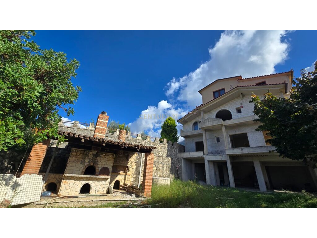 BARGAIN!!! VILLA FOR SALE IN TRAGJAS, VLORE!!