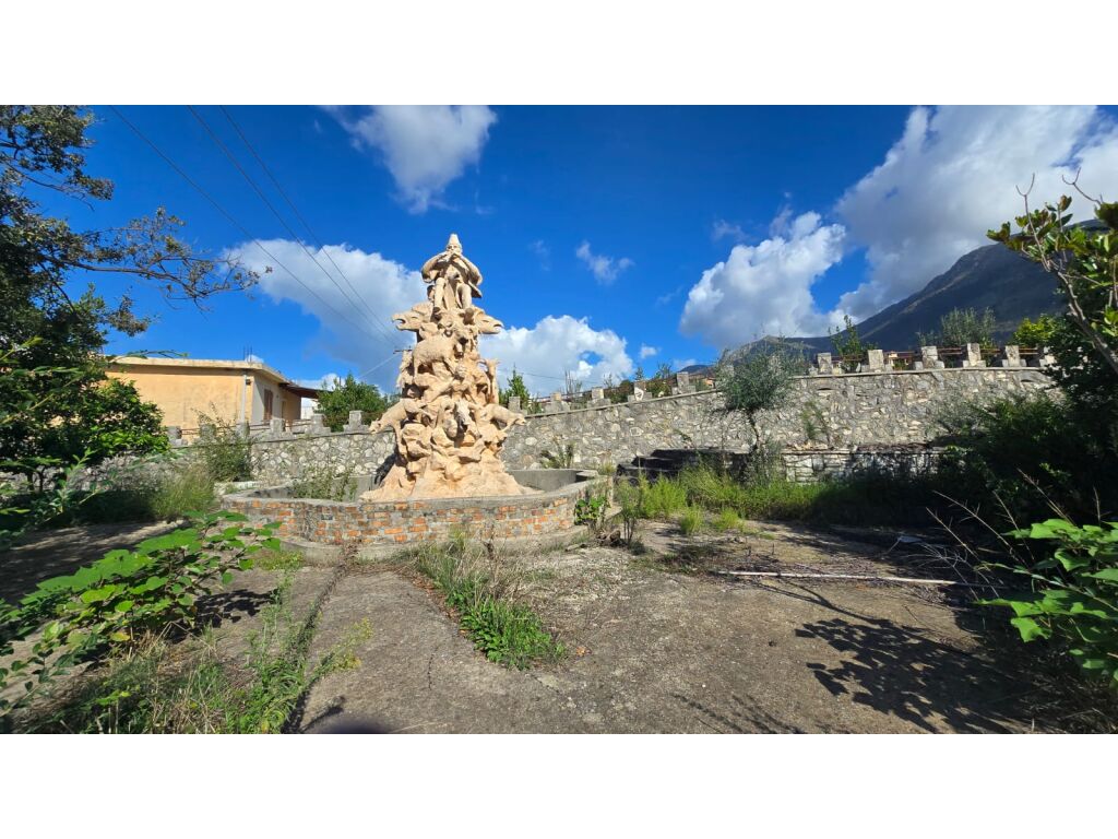 BARGAIN!!! VILLA FOR SALE IN TRAGJAS, VLORE!!
