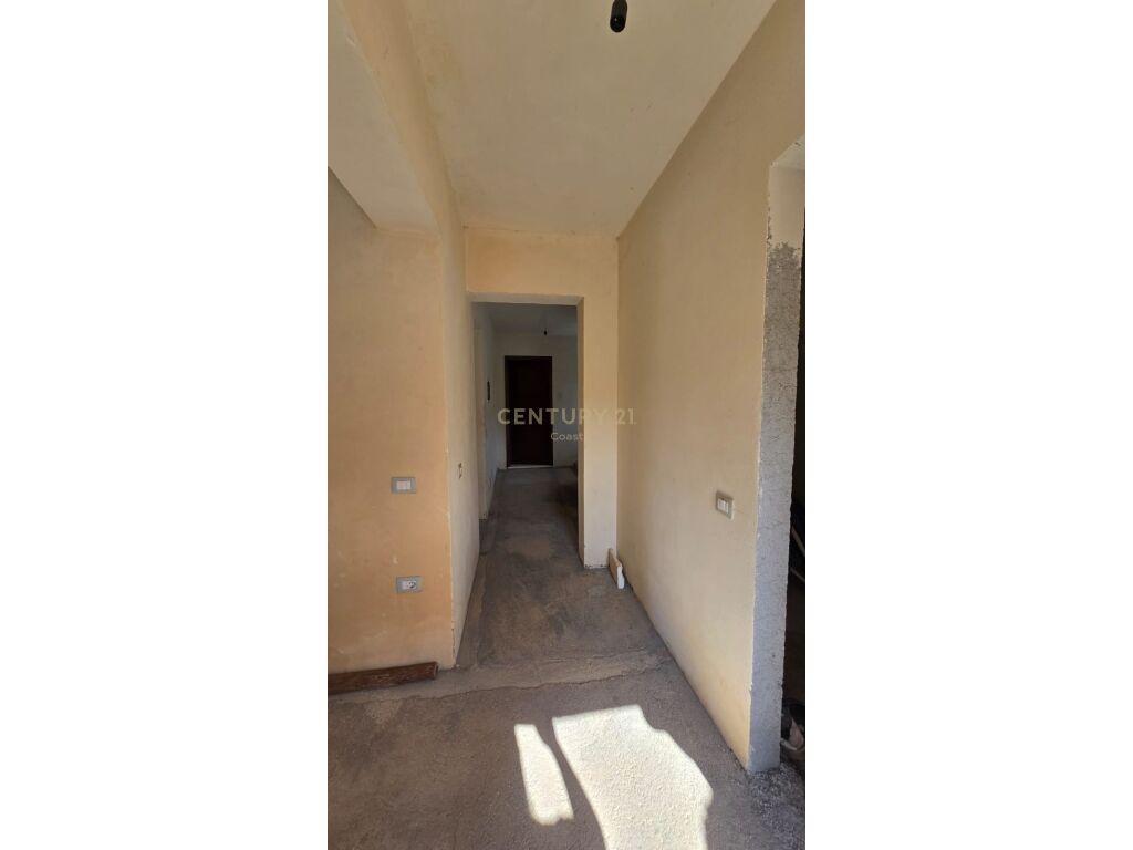 BARGAIN!!! VILLA FOR SALE IN TRAGJAS, VLORE!!