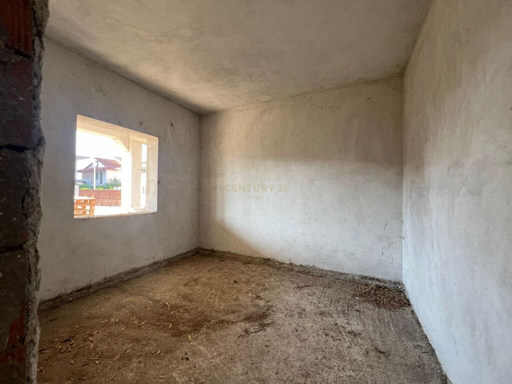 TWO-STOREY VILLA NEXT TO THE FORMER WOOD FIELD, IN VLORA.
