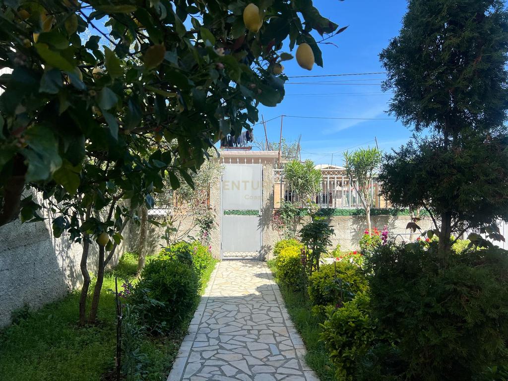 !!!2-STOREY VILLA FOR SALE, VLORA WOODLANDS!!